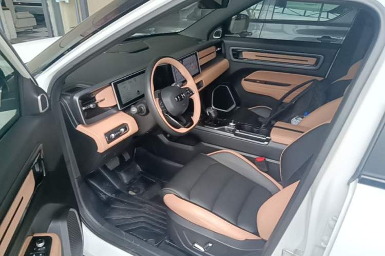 Used Geely Auto icon 2023 1.5TD Chocolate Luxe Edition Left Front Seat