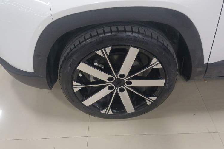 Used Geely Auto icon 2023 1.5TD Chocolate Luxe Edition Left Front Wheel Hub