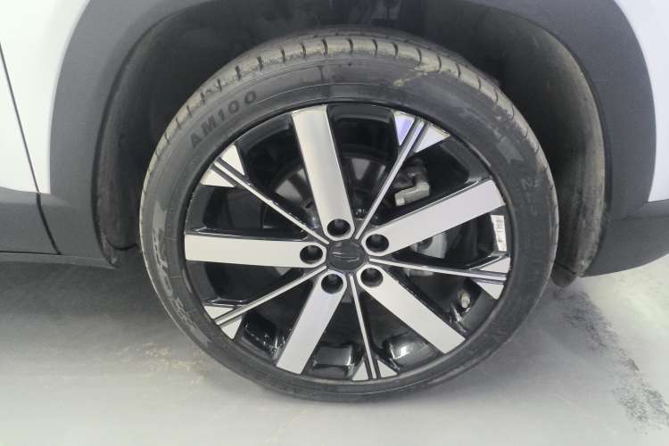Used Geely Auto icon 2023 1.5TD Chocolate Smoothie Edition Left Front Wheel Hub