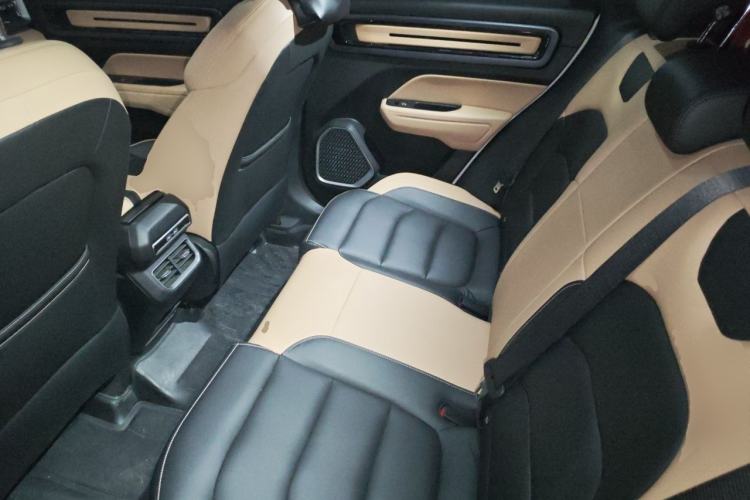 Used Geely Auto icon 2023 1.5TD Chocolate Smoothie Edition Left Rear Seat