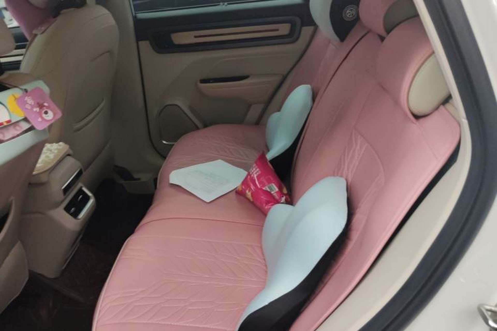 Used Geely Auto icon 2023 1.5TD Chocolate Smoothie Edition Left Rear Seat