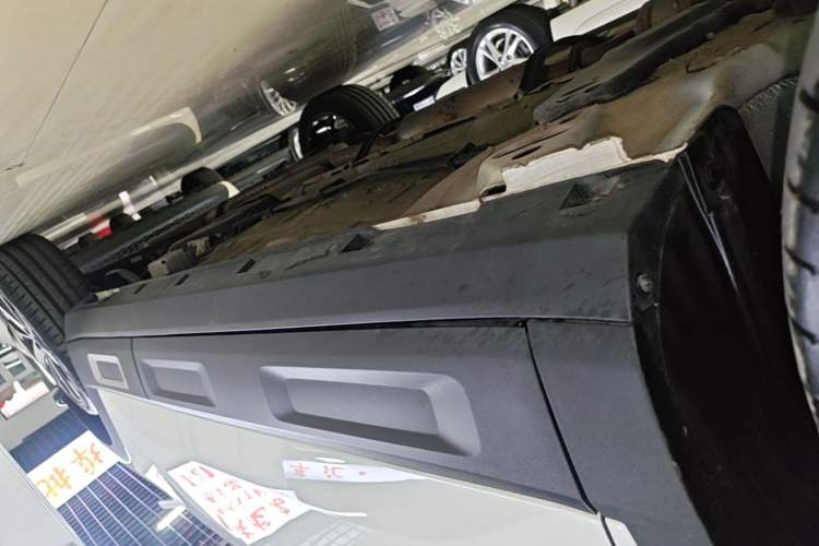 Used Geely Auto icon 2023 1.5TD Chocolate Smoothie Edition Left Side Sill