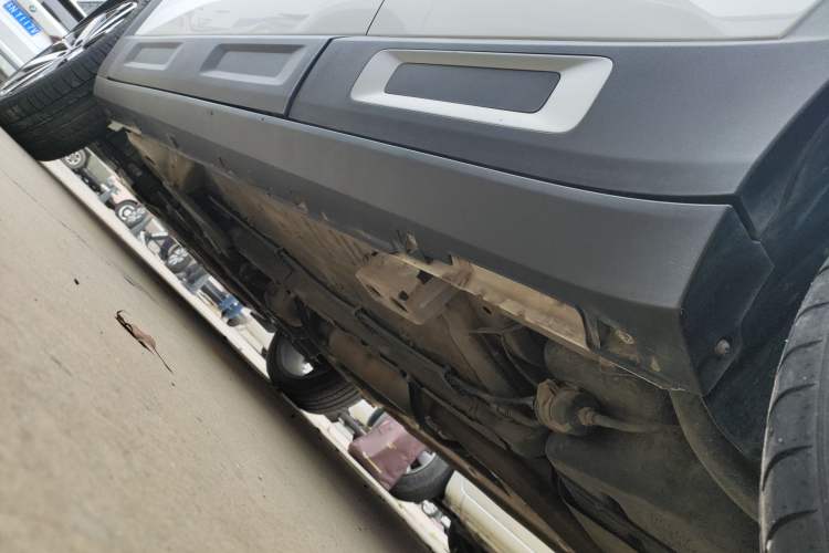 Used Geely Auto icon 2023 1.5TD Chocolate Smoothie Edition Left Side Sill