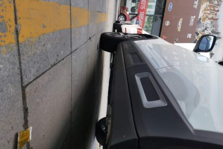 Used Geely Auto icon 2023 1.5TD Chocolate Smoothie Edition Left Side Sill
