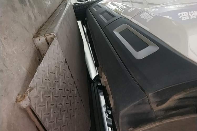 Used Geely Auto icon 2023 1.5TD Chocolate Smoothie Edition Left Side Sill