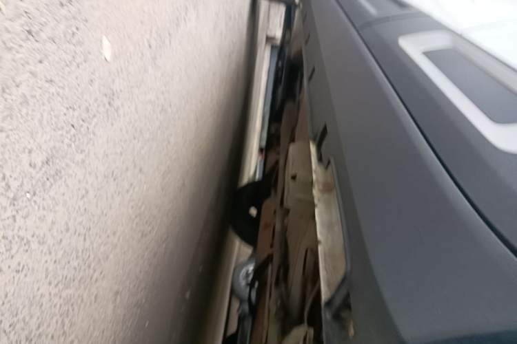 Used Geely Auto icon 2023 1.5TD Chocolate Luxe Edition Left Side Sill