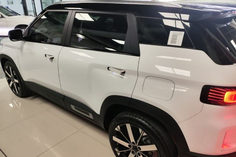Used Geely Auto icon 2023 1.5TD Chocolate Smoothie Edition Rear Left 45 Deg