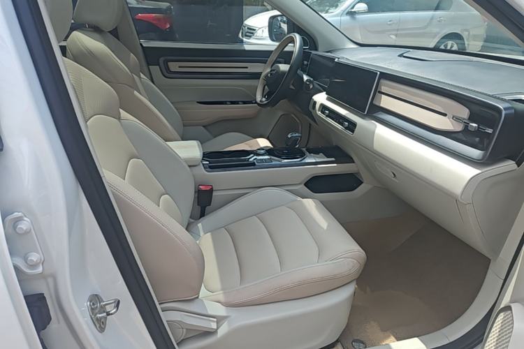 Used Geely Auto icon 2023 1.5TD Chocolate Smoothie Edition Right Front Seat
