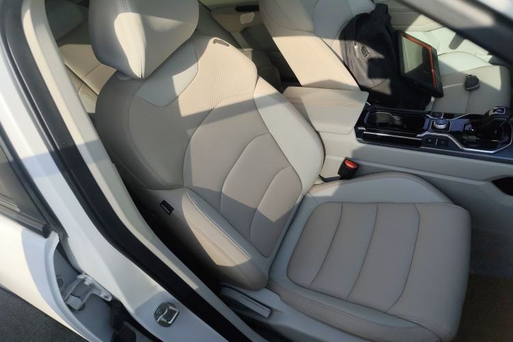 Used Geely Auto icon 2023 1.5TD Chocolate Smoothie Edition Right Front Seat