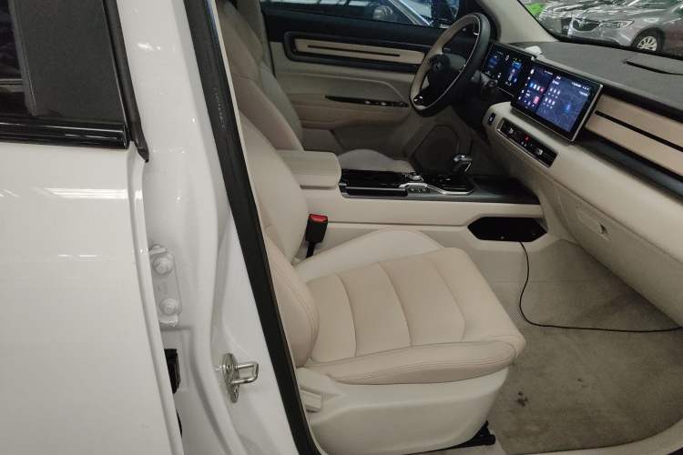 Used Geely Auto icon 2023 1.5TD Chocolate Smoothie Edition Right Front Seat