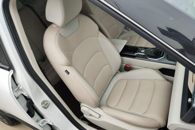 Used Geely Auto icon 2023 1.5TD Chocolate Smoothie Edition Right Front Seat