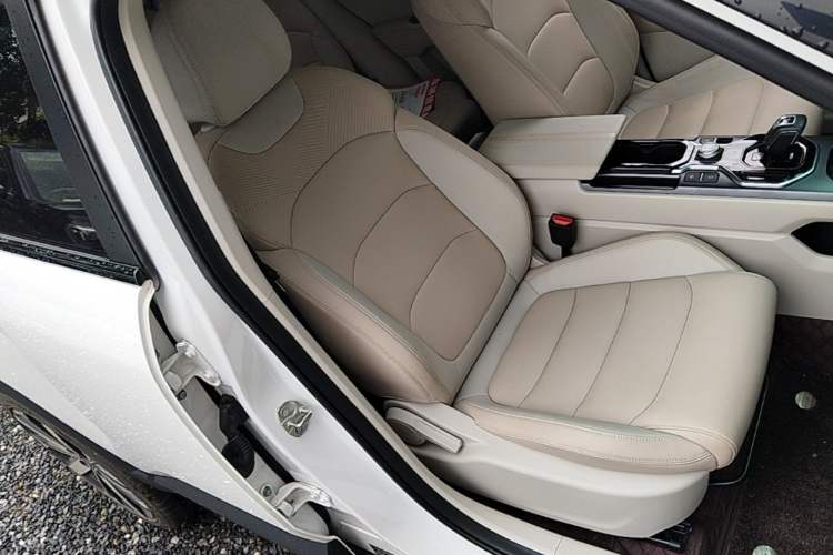 Used Geely Auto icon 2023 1.5TD Chocolate Smoothie Edition Right Front Seat
