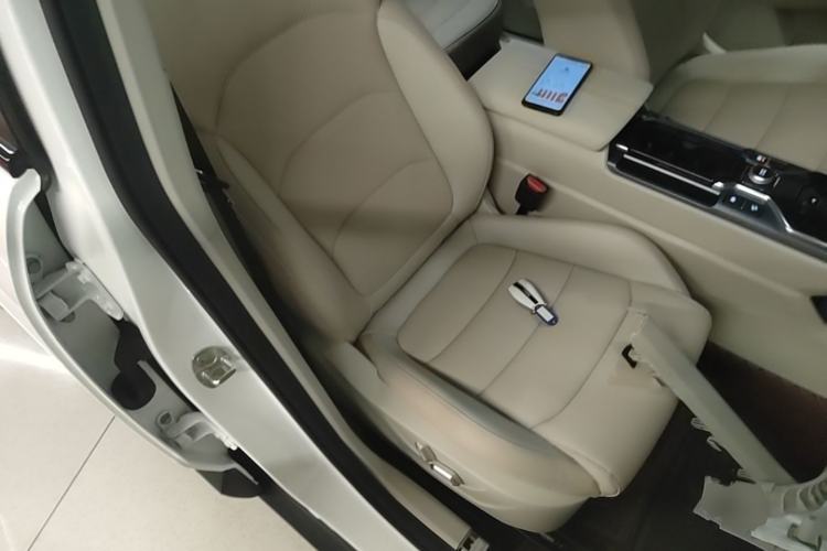 Used Geely Auto icon 2023 1.5TD Chocolate Luxe Edition Right Front Seat