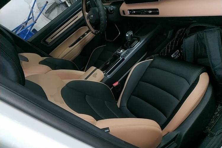 Used Geely Auto icon 2023 1.5TD Chocolate Smoothie Edition Right Front Seat