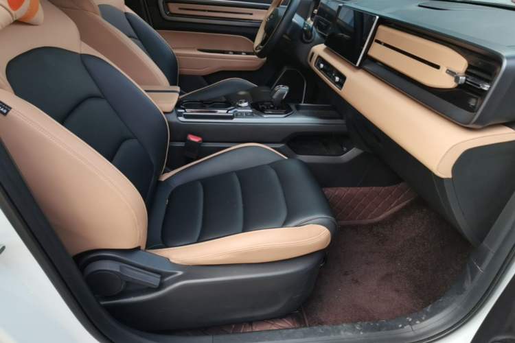 Used Geely Auto icon 2023 1.5TD Chocolate Smoothie Edition Right Front Seat