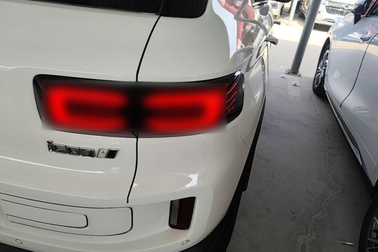 Used Geely Auto icon 2023 1.5TD Chocolate Smoothie Edition Right Rear Taillight