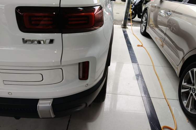 Used Geely Auto icon 2023 1.5TD Chocolate Smoothie Edition Right Rear Taillight