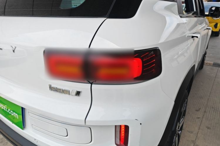 Used Geely Auto icon 2023 1.5TD Chocolate Smoothie Edition Right Rear Taillight