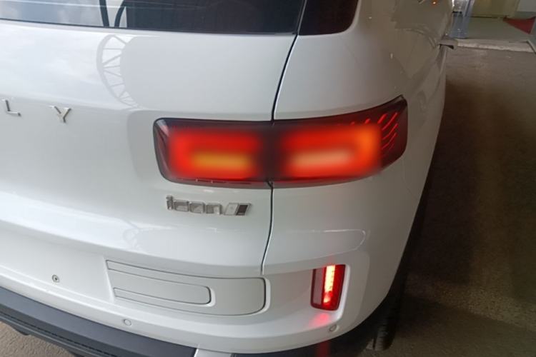Used Geely Auto icon 2023 1.5TD Chocolate Luxe Edition Right Rear Taillight