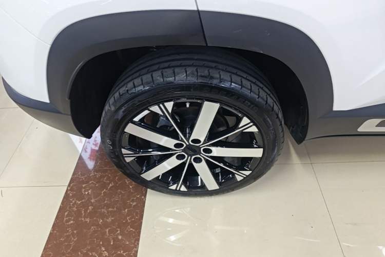 Used Geely Auto icon 2023 1.5TD Chocolate Smoothie Edition Right Rear Wheel Hub