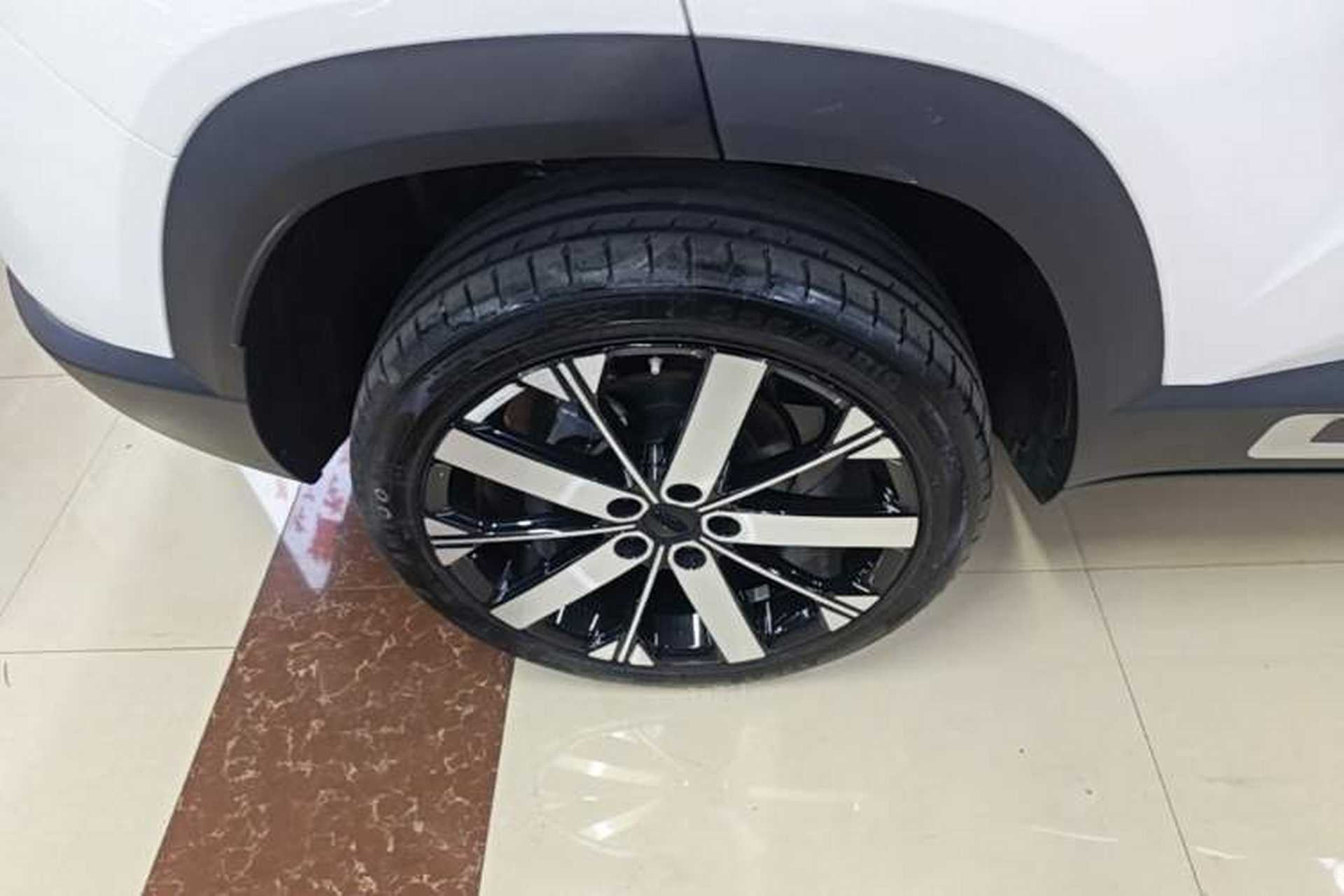 Used Geely Auto icon 2023 1.5TD Chocolate Smoothie Edition Right Rear Wheel Hub