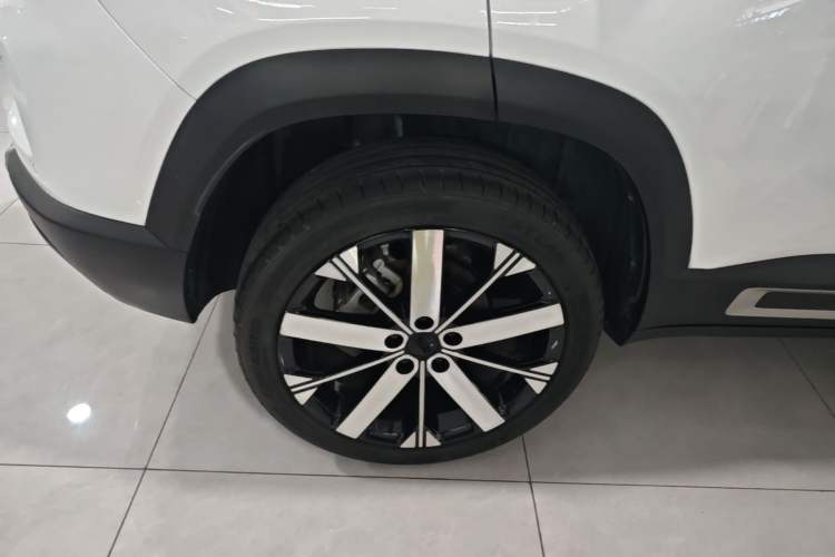 Used Geely Auto icon 2023 1.5TD Chocolate Smoothie Edition Right Rear Wheel Hub
