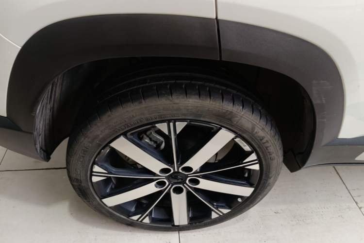 Used Geely Auto icon 2023 1.5TD Chocolate Smoothie Edition Right Rear Wheel Hub