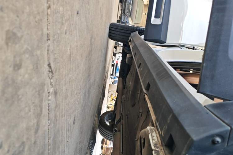 Used Geely Auto icon 2023 1.5TD Chocolate Smoothie Edition Right Side Sill