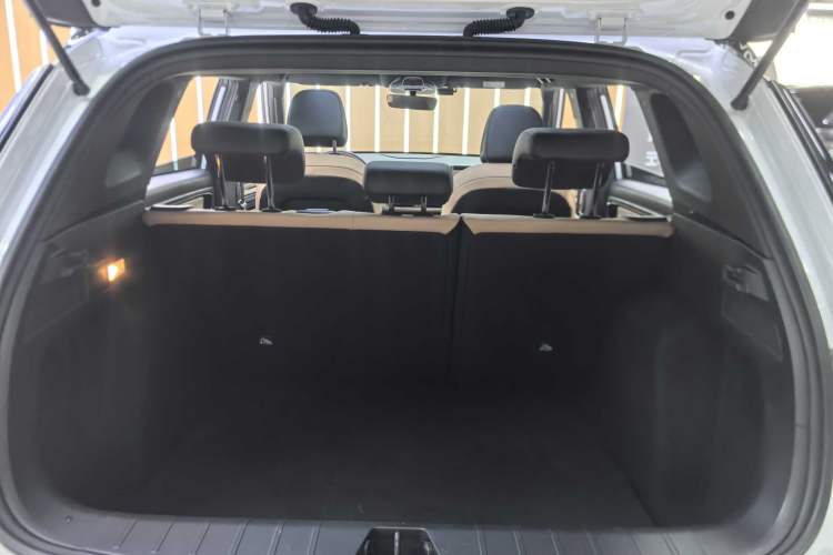 Used Geely Auto icon 2023 1.5TD Chocolate Smoothie Edition Trunk