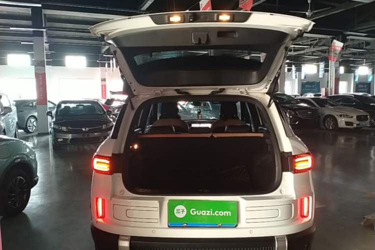 Used Geely Auto icon 2023 1.5TD Chocolate Smoothie Edition Trunk