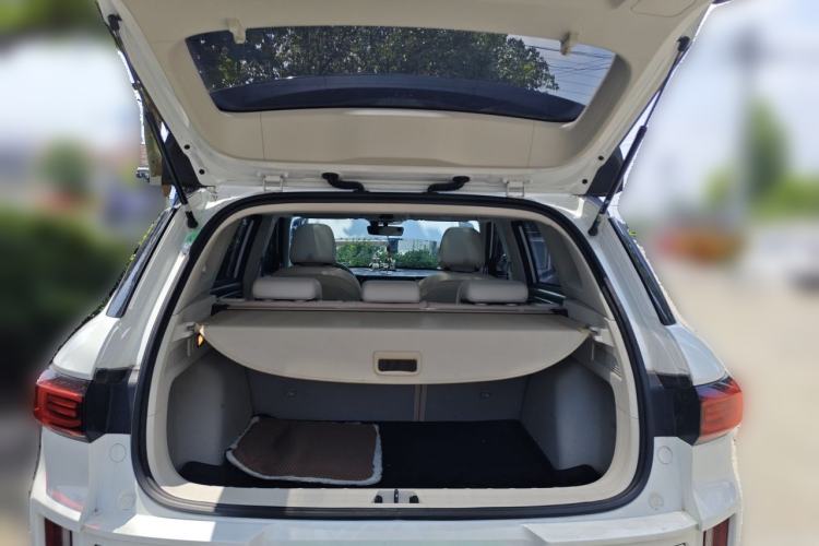 Used Geely Auto icon 2023 1.5TD Chocolate Smoothie Edition Trunk
