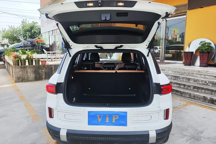 Used Geely Auto icon 2023 1.5TD Chocolate Smoothie Edition Trunk