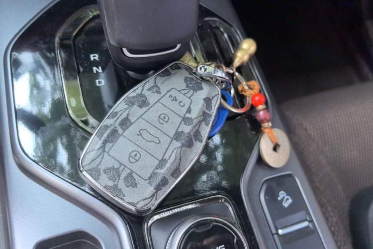 Used Geely Auto icon 2023 1.5TD Chocolate Smoothie Edition Vehicle Key