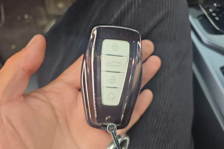 Used Geely Auto icon 2023 1.5TD Chocolate Smoothie Edition Vehicle Key