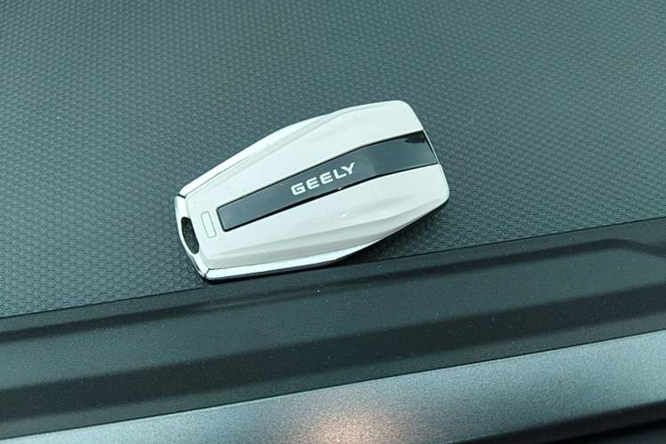 Used Geely Auto icon 2023 1.5TD Chocolate Smoothie Edition Vehicle Key