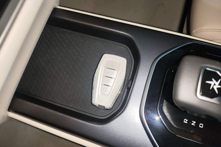Used Geely Auto icon 2023 1.5TD Chocolate Smoothie Edition Vehicle Key