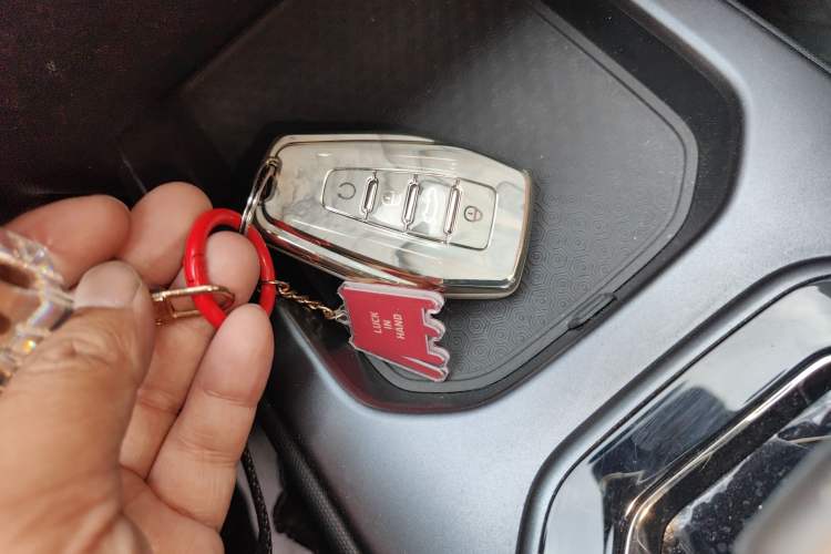 Used Geely Auto icon 2023 1.5TD Chocolate Luxe Edition Vehicle Key