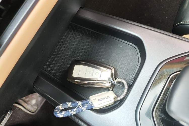 Used Geely Auto icon 2023 1.5TD Chocolate Smoothie Edition Vehicle Key