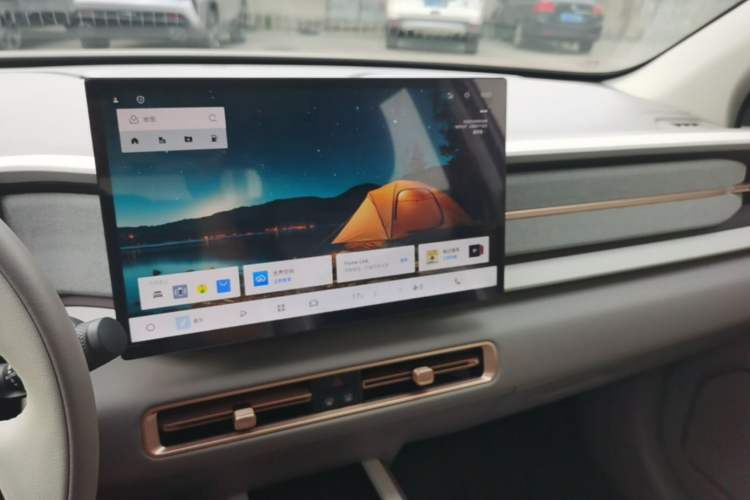 Used Geely Auto icon 2025 Linglong 1.5TD Qingcheng Edition Audio And AC Panel