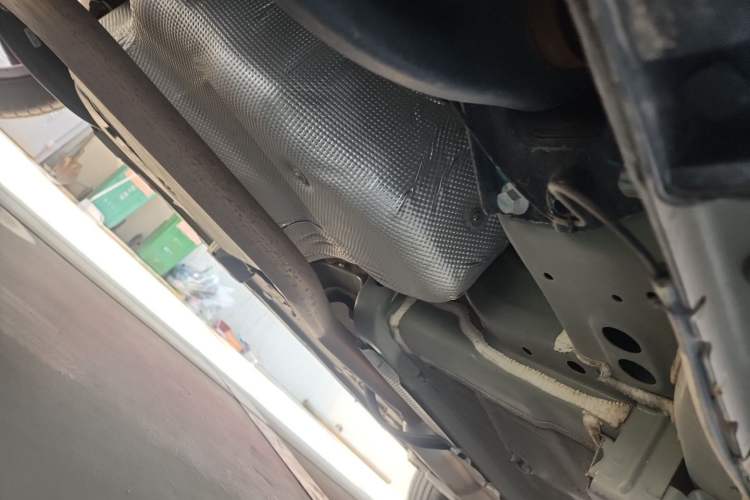Used Geely Auto icon 2025 Linglong 1.5TD Ruyi Edition Chassis Rear Right