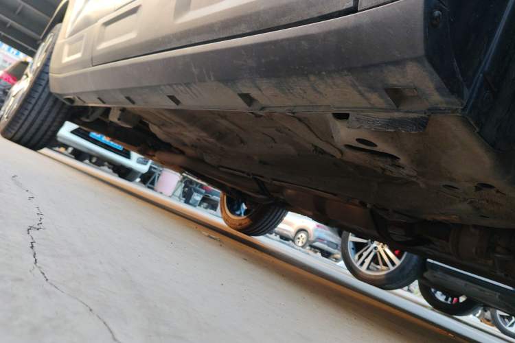 Used Geely Auto icon 2025 Linglong 1.5TD Jinxi Edition Right Side Sill