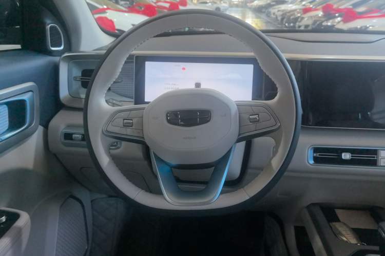 Used Geely Auto icon 2025 Linglong 1.5TD Ruyi Edition Steering Wheel