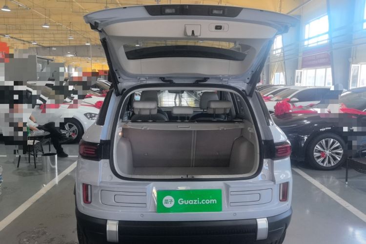 Used Geely Auto icon 2025 Linglong 1.5TD Ruyi Edition Trunk