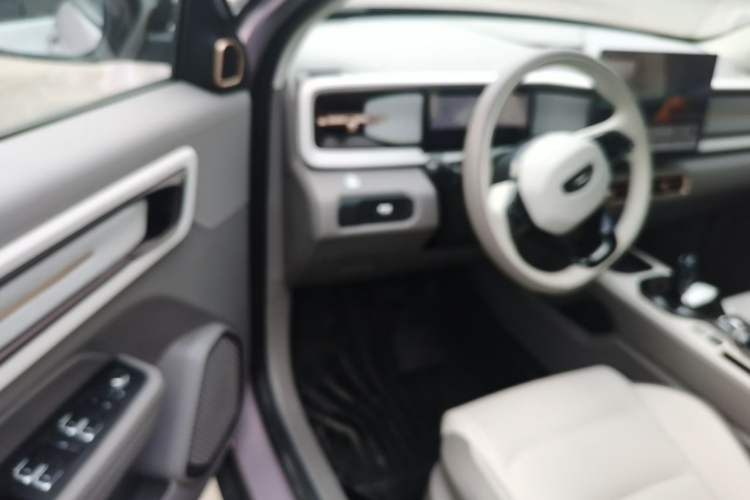 Used Geely Auto icon 2025 Linglong 1.5TD Qingcheng Edition Driver Seat