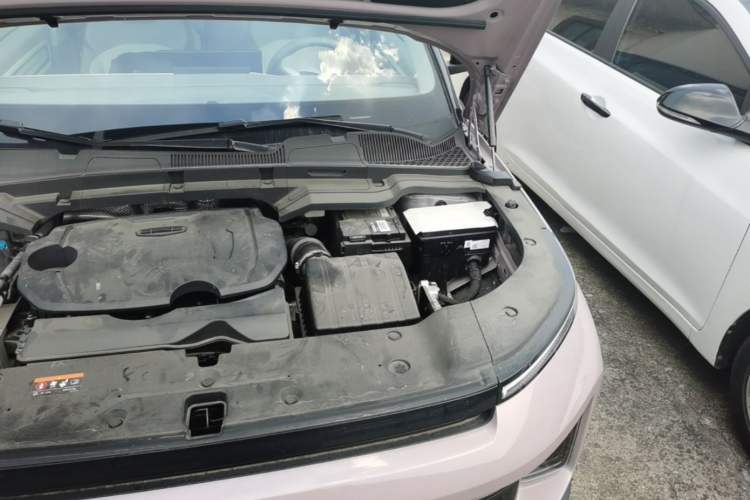 Used Geely Auto icon 2025 Linglong 1.5TD Qingcheng Edition Engine Bay Left