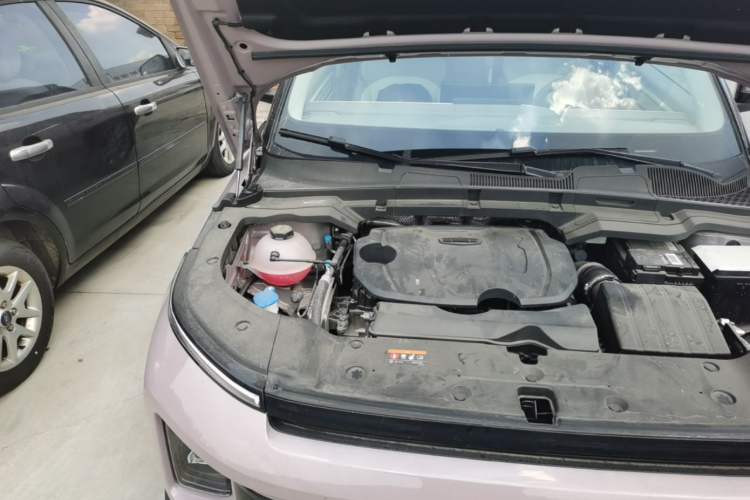 Used Geely Auto icon 2025 Linglong 1.5TD Qingcheng Edition Engine Bay Right