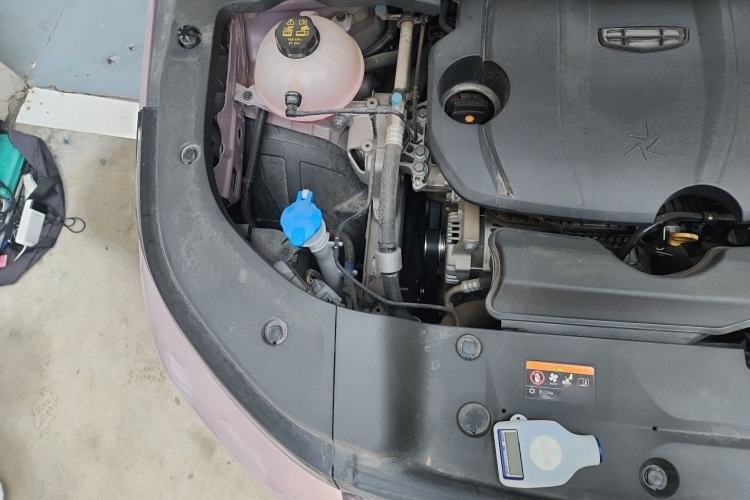 Used Geely Auto icon 2025 Linglong 1.5TD Ruyi Edition Engine Bay Right