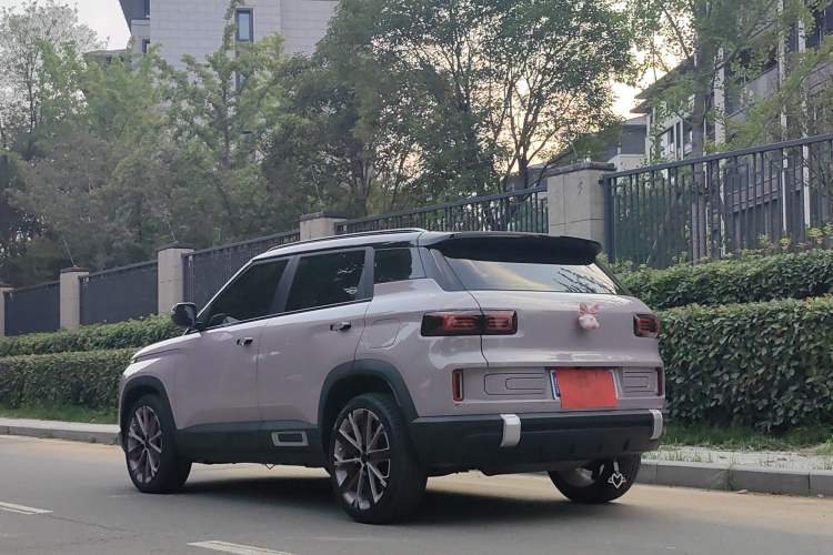 Used Geely Auto icon 2025 Linglong 1.5TD Ruyi Edition Exterior 6