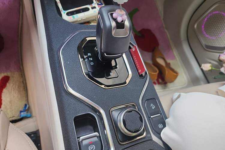Used Geely Auto icon 2025 Linglong 1.5TD Ruyi Edition Gear Lever