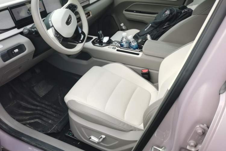 Used Geely Auto icon 2025 Linglong 1.5TD Qingcheng Edition Left Front Seat